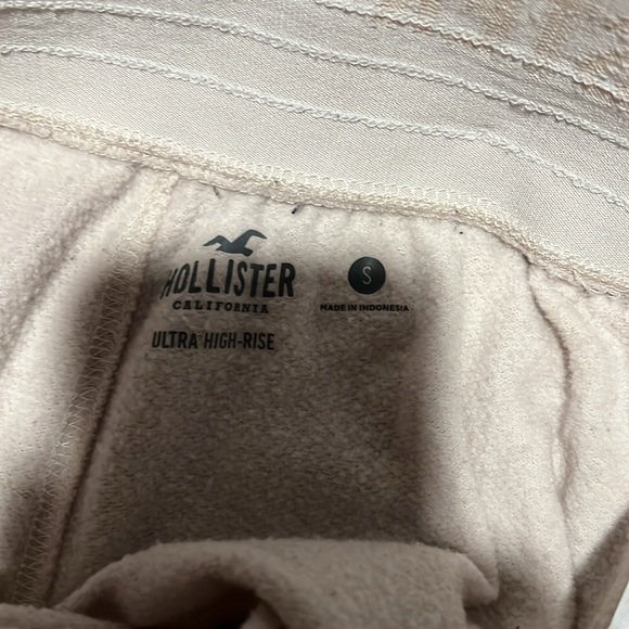 Hollister Sweatpants - Picture 2 of 2